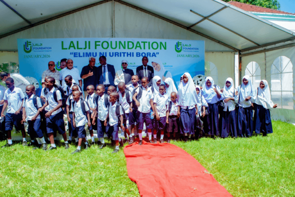 Lalji-foundation-school-uniform-beneficiaries
