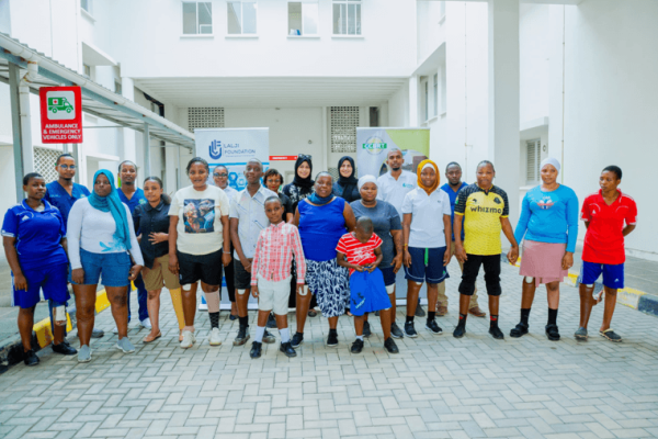 Lalji-foundation-team-with-prosthetics-beneficiaries-at-CCBRT-2